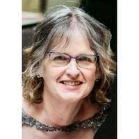 Laurie Bateman's Instagram, Twitter & Facebook