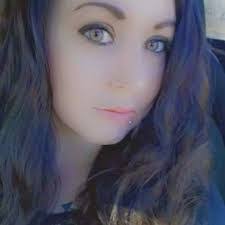 Randi Stevens's Instagram, Twitter & Facebook