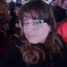 Amanda Mota's Instagram, Twitter & Facebook