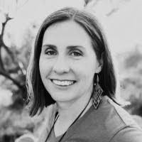 Jen Denton's Instagram, Twitter & Facebook