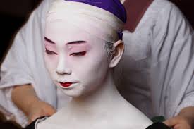 Maybe you would like to learn more about one of these? How To Do A Geisha Makeup