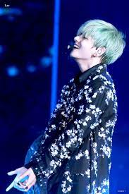 lac v on twitter taehyung kim taehyung concert
