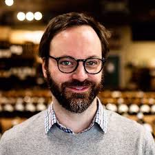 Andy Hale (@avlwinegeek)