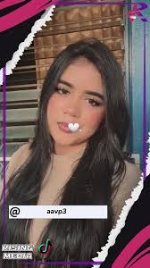 Chloe Austin (@33vssan)