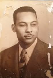 These photographs are of three generations of men in my family who bear an  overwhelming resemblance to each other. They are: my great grandfather Paul  Sykes (1859-1930), my uncle Oliver Sykes, Jr (