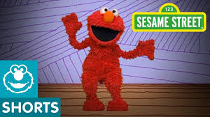 Play along as elmo and zoe race against the clock searching for different colored healthy foods! Sesame Street Play Elmo Says Youtube