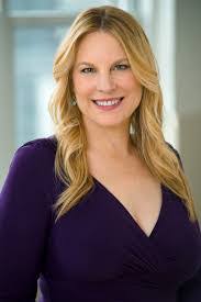 Linda Gumm's Instagram, Twitter & Facebook