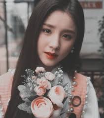 Jungkook is not anyhow related to heejin in terms of family, they were born and raised in different cities. Heejin Loona Images On Favim Com