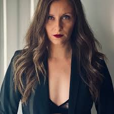 Elle J · Artist Profile