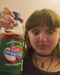 Kade Rose (@frivoloustoadstool) • Instagram photos and videos