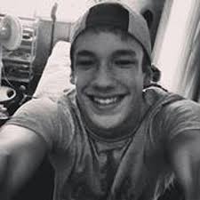 Stream Keaton Holmes music