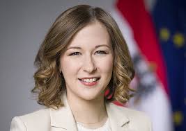 Das gesamte Team: Daheim in Oberösterreich