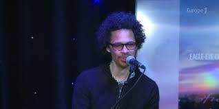 I've been losing it again barely knowing where i am and i've been pacing here like every night before 'cause of you i don't know what to do. Video Eagle Eye Cherry Interprete Streets Of You Sur Europe 1