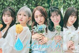 お披露目されたアイドルグループ「LarmeR」の（左から）牧野りりさ、みのり、坂口渚沙、水川心愛、七海花菜― スポニチ Sponichi Annex  芸能