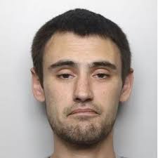 Police search for wanted Reading man