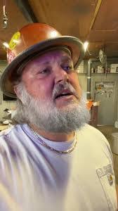 Jesse Graybill's Instagram, Twitter & Facebook