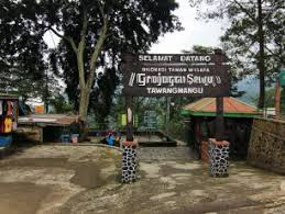 Untuk alamat air terjun coban talun ini berada di tulungrejo, kec. Perjalanan Menuju Air Terjun Cantik Lumoli Indonesia Kaya