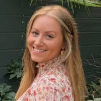 Emily Zona's Instagram, Twitter & Facebook