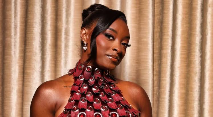 Simone Biles Fires Back At Haters Who Were Questioning Why She Attended Taylor Swift's Wedding - The Red Zone