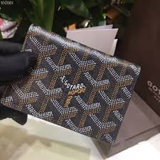 An orange grained leather covers the card's interior. Goyard Card Holder Price Promotion Jul 2021 Biggo Malaysia