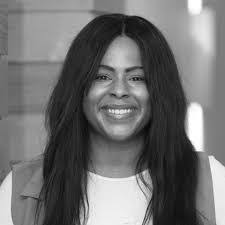 Simone Sparks's Instagram, Twitter & Facebook