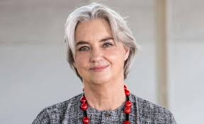 The Carrol Boyes Story: Artistic Homeware Heritage