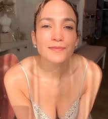 Ben Affleck is pensive while leaving his office after 'moving his things  out' of $60M mansion he shared with Jennifer Lopez as she smiles in new  video