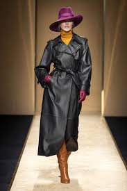 182,893 likes · 3,329 talking about this. Luisa Spagnoli Fw 20 21 Fashion Magazine 24