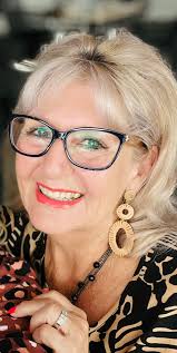 Introduction and sharing life experiences as a 69-year-old woman in Brisbane