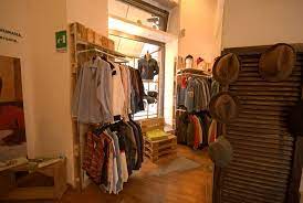 Arredamento Negozio Humana Abbigliamento Vintage Roma Abbigliamento Vintage Arredamento Abbigliamento