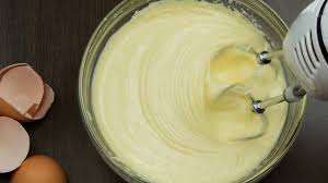 Ca Est La Plus Parfaite Cra Me Pour Les Ga Teaux Et Les Pa Tisseries Facile A Faire Savoureux Tv Youtube Patisserie Facile Creme Pour Gateau Patisserie