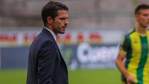 Tenía 48 años y había sido trasladado de urgencia a un hospital horas antes del encuentro. Los Hermanos Insua Sorprendidos Con El Desempeno De Gago Como Dt De Aldosivi Tyc Sports