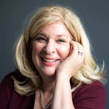 Mia Dubois's Instagram, Twitter & Facebook