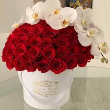 Heart box flowers linda vista. Newport Beach Florist Flower Delivery By L Amour Toujours Flower Boutique