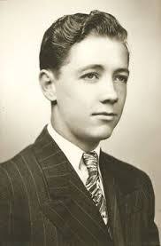 Andrew Dahlquist's Instagram, Twitter & Facebook