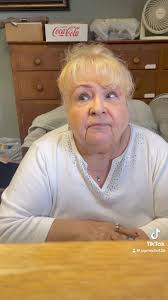 Clarksville, Manna Cafe is here...