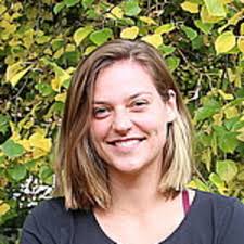 Ella Kirchner's Instagram, Twitter & Facebook