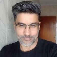 Lilian Walsh's Instagram, Twitter & Facebook