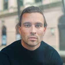 David Senden's Instagram, Twitter & Facebook