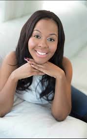 Erika Archer's Instagram, Twitter & Facebook