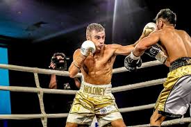 Fernando torres tiene el boxeo como afición y su cuerpo ya lo nota. Un Asalto Con Andrew Moloney El Terror Australiano El Virus Del Boxeo
