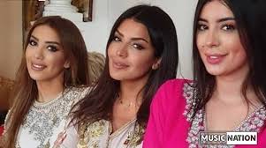 البلد أثيوبيا أذربيجان أرمينيا أروبا إريتريا إسبانيا إقليم المحيط الهندي البريطاني ألبانيا ألمانيا أندورا أندونيسيا أنغولا أنغيلا أوروغواي أوزبكستان أوغندا أوكرانيا أيسلندا. Ø§Ù…Ù„ Ø¨ÙˆØ´ÙˆØ´Ø© ÙÙŠ Ø§Ù„Ø¬Ø²Ø§Ø¦Ø± ÙˆØªØ´Ø§Ø±Ùƒ Ø¨Ø§Ù„Ù„Ø¨Ø§Ø³ Ø§Ù„ØªÙ‚Ù„ÙŠØ¯ÙŠ ÙÙŠ Ø­ÙÙ„ Ø²ÙØ§Ù Ø£Ø®ØªÙ‡Ø§ Musicnation Ù…ÙŠÙˆØ²ÙŠÙƒ Ù†Ø§ÙŠØ´Ù†