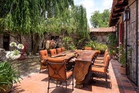 You'll never have to stress. Mexico S Sofia Aspe Uses Color To Exciting Effect 1stdibs Introspective