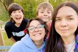 Fundraiser for Stephanie Baker by Heather Curtis : Vermont Family House Fire