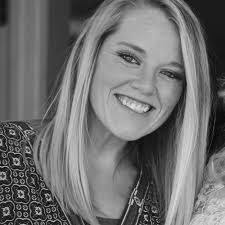 Josie Strong's Instagram, Twitter & Facebook