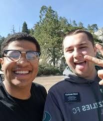 Daniel Magallanes's Instagram, Twitter & Facebook