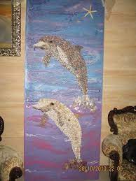Una Porta Di Un Bagno Decorazione Astratta E Delfini Con Conchiglie