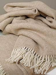 Bellepaga bietet ihnen eine große auswahl an hochwertigen alpakadecken. Decke Alpaka Und Wolle Sevilla Barley Beige Silkeborg Danemark