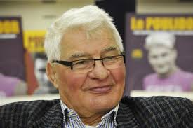 The french cycling legend died in 2019 at the age of 83. En Septembre Raymond Poulidor S Etait Egare A Orleans On L A Recupere Il Etait Hagard Perdu Orleans 45000