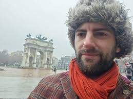 Any hot boy is out of country please text me